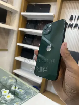 Apple iPhone 13 128 GB Green