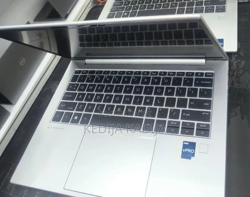 New Laptop HP EliteBook 840 G10 16GB Intel Core i5 SSD 512GB