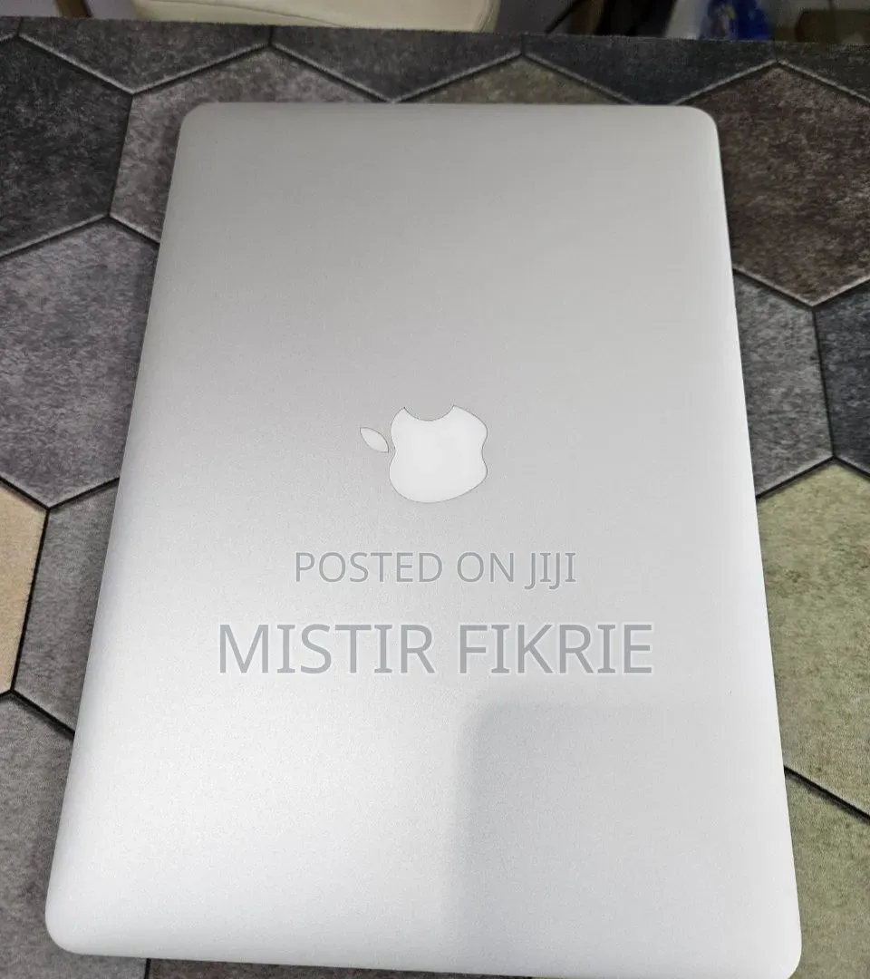 New Laptop Apple MacBook Air 2017 8GB Intel Core i5 SSD 256GB