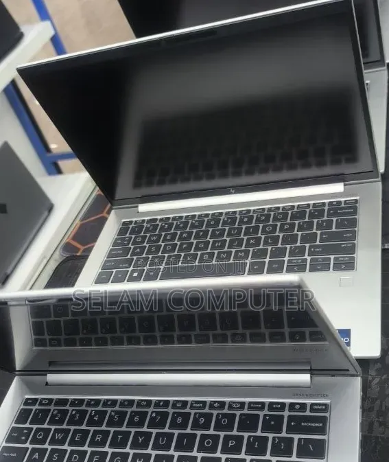 New Laptop HP EliteBook 840 10 16GB Intel Core i5 SSD 512GB