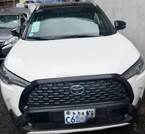 Toyota Corolla Cross 2024 White