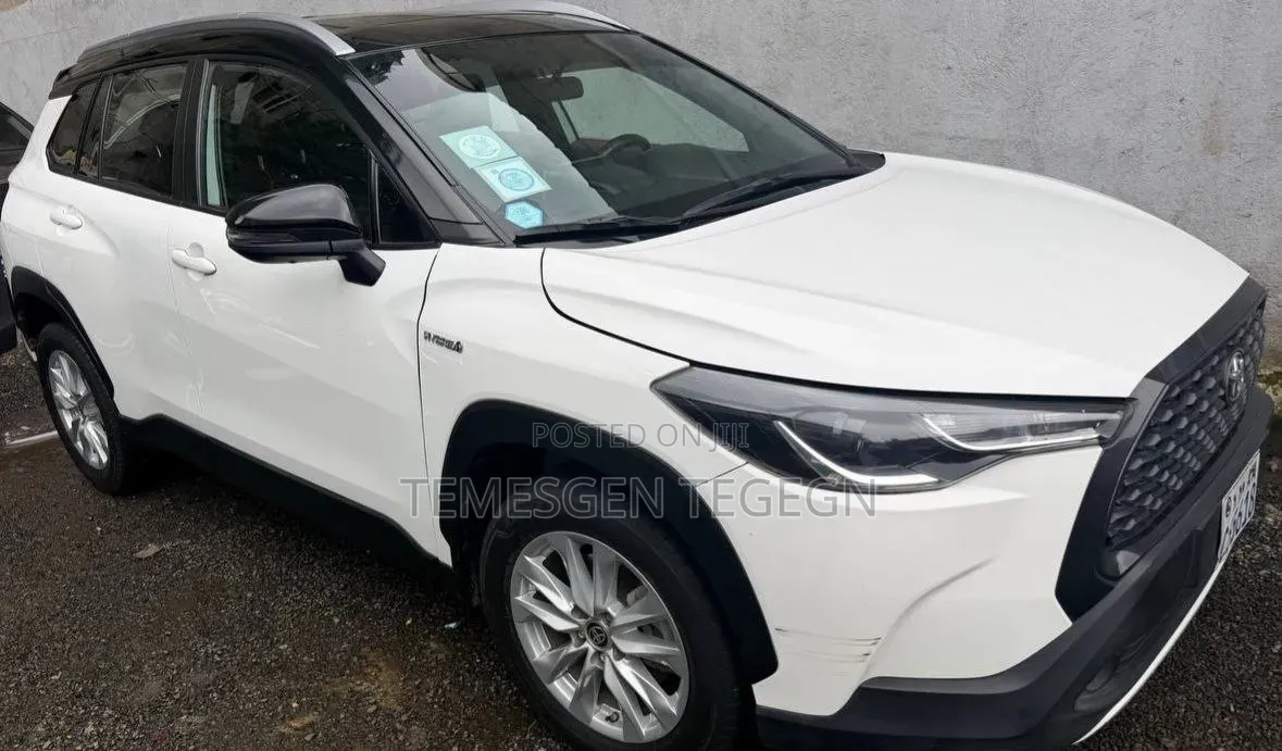 Toyota Corolla Cross 2024 White