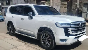 Toyota Land Cruiser 2023 White