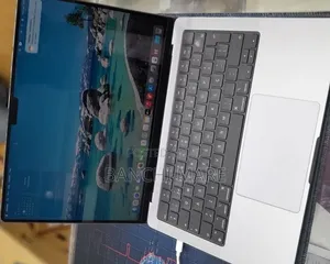 New Laptop Apple MacBook Pro 2021 M1 16GB Apple M1 Pro SSD 512GB