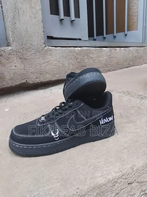 Nike Venom