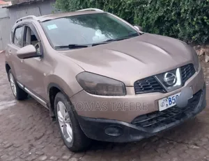Nissan Qashqai 2012 Gray