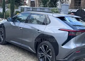 Toyota bZ4X 71.4 kWh AWD 2022 Gray