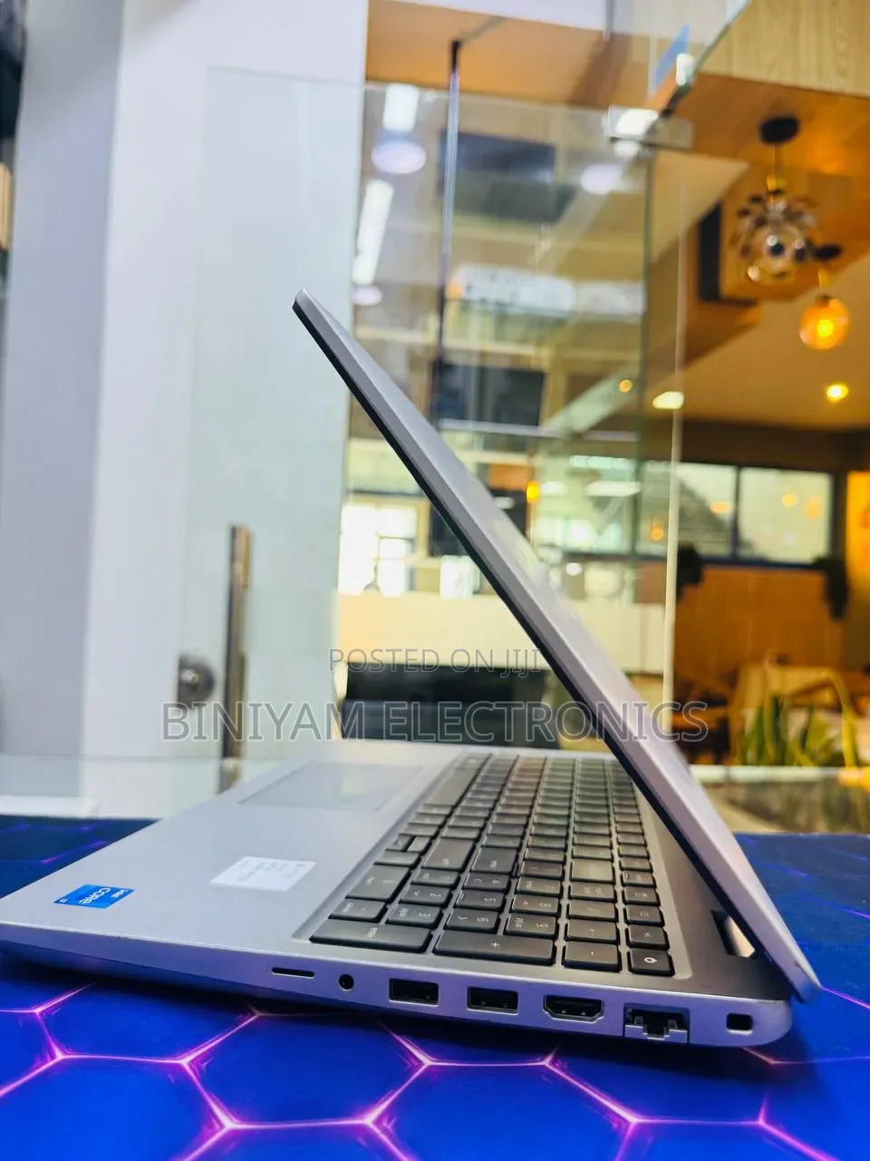 New Laptop Dell Precision 3581 16GB Intel Core i7 SSD 1T