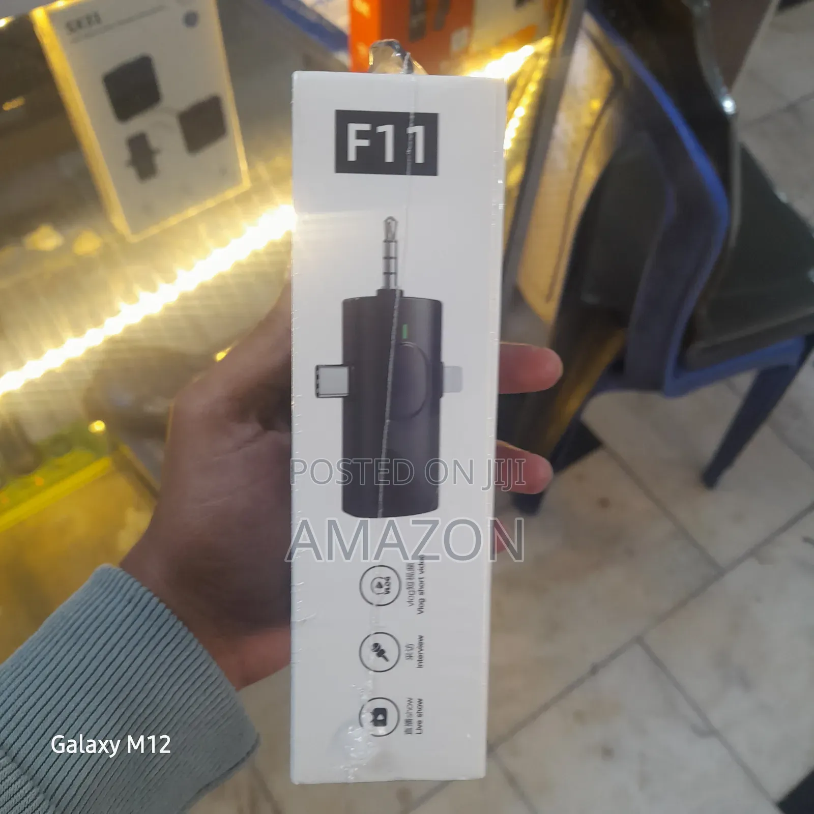 F11-2 Wireless Lavalier Microphone (2TX+1RX) – Plug Play