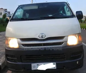 Toyota HiAce 2008 White