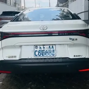 Toyota bZ3 2025 White