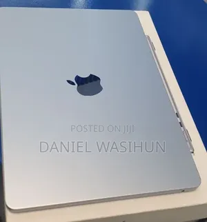 New Laptop Apple MacBook Air 2025 M4 16GB Apple M4 SSD 512GB