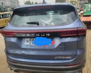 Jetour X70 Plus 1.5 6-Seater FWD 2022 Blue