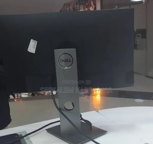 Dell Monitor 24 Inch Frame Less Brand New R