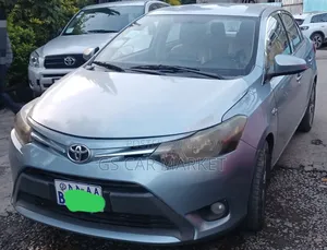Toyota Yaris 2015 Blue