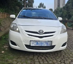 Toyota Yaris 2008 White