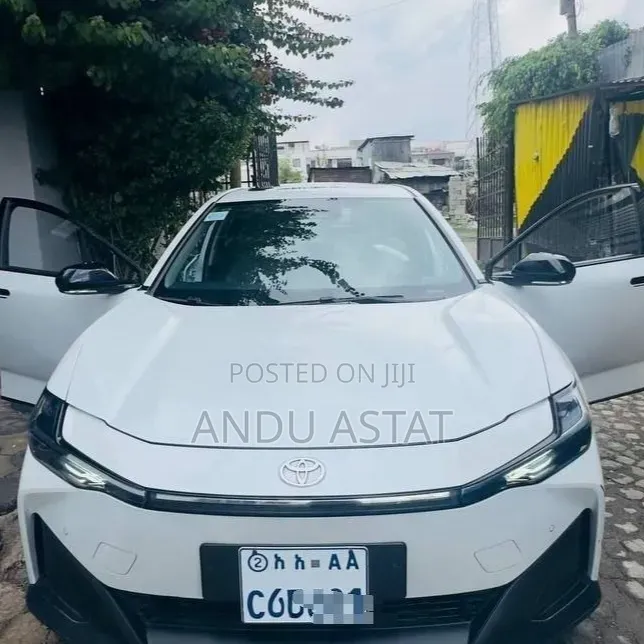 Toyota bZ3 2025 White