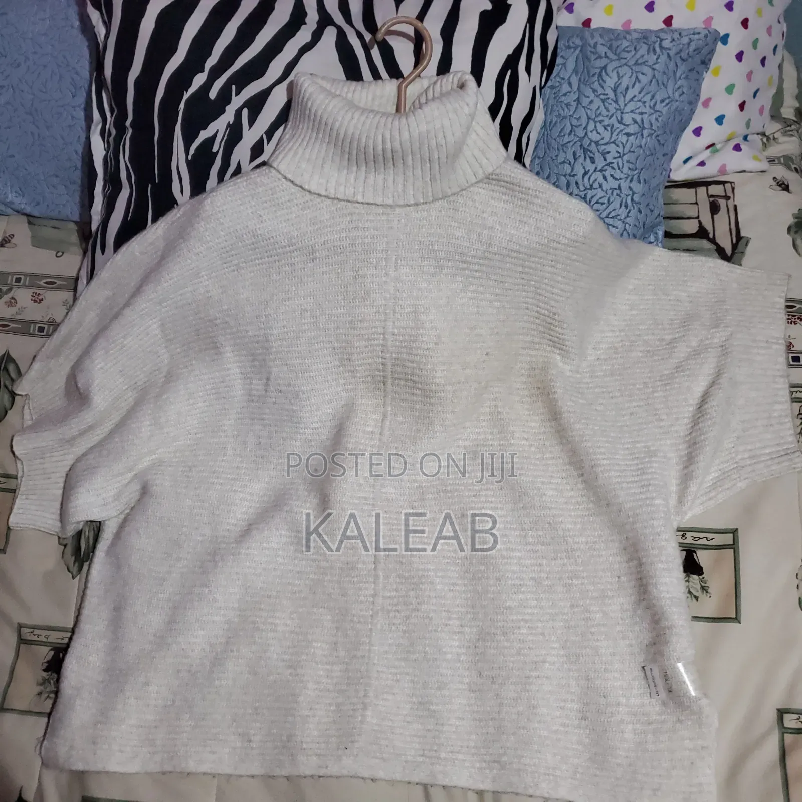 Liz Claiborne Women's Knit Sweater