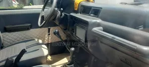 Toyota Land Cruiser 90 1997 White