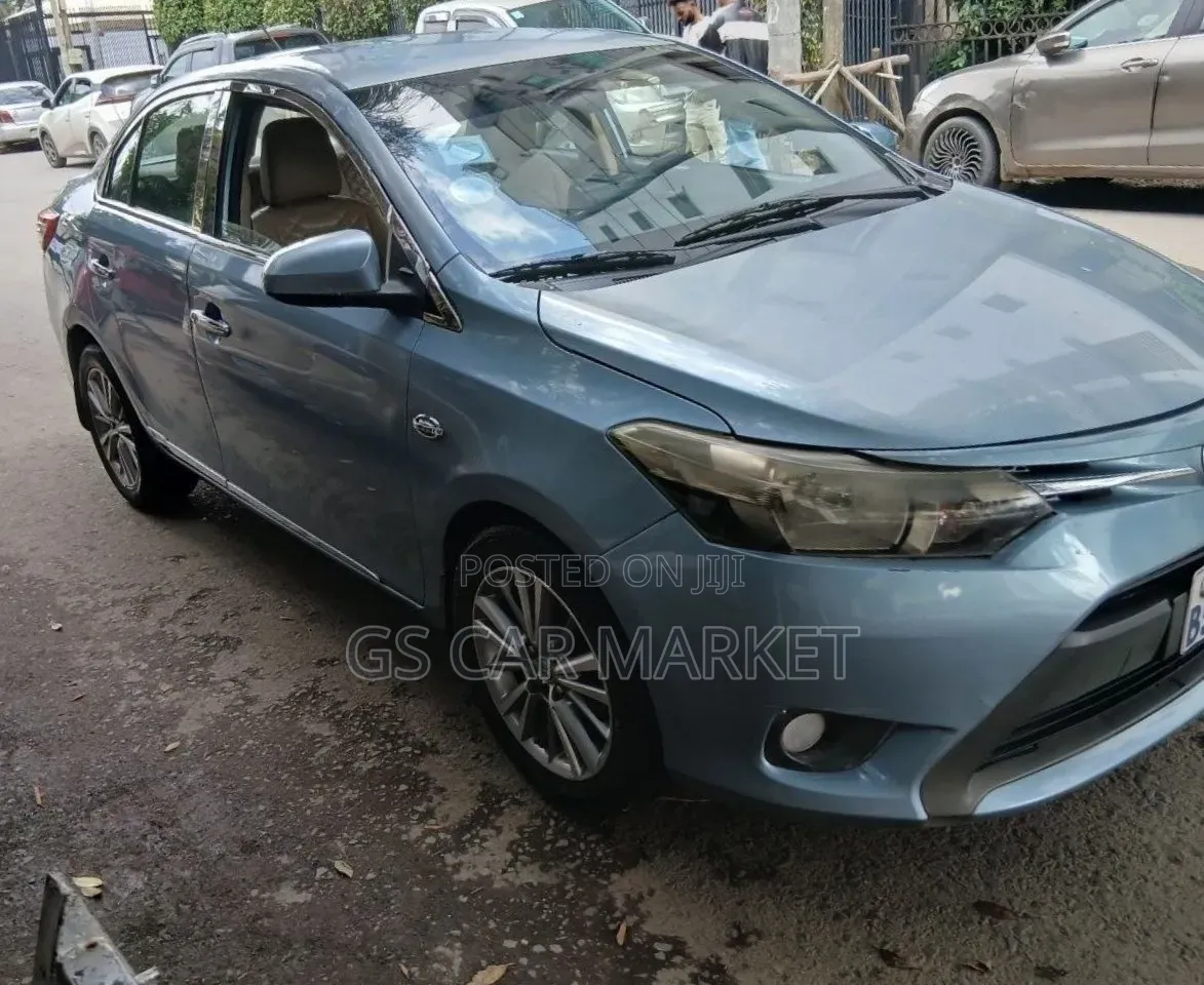 Toyota Yaris 2014 Blue