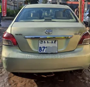 Toyota Yaris 2007 Beige