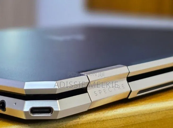 New Laptop HP Spectre X360 16GB Intel Core i7 SSD 512GB