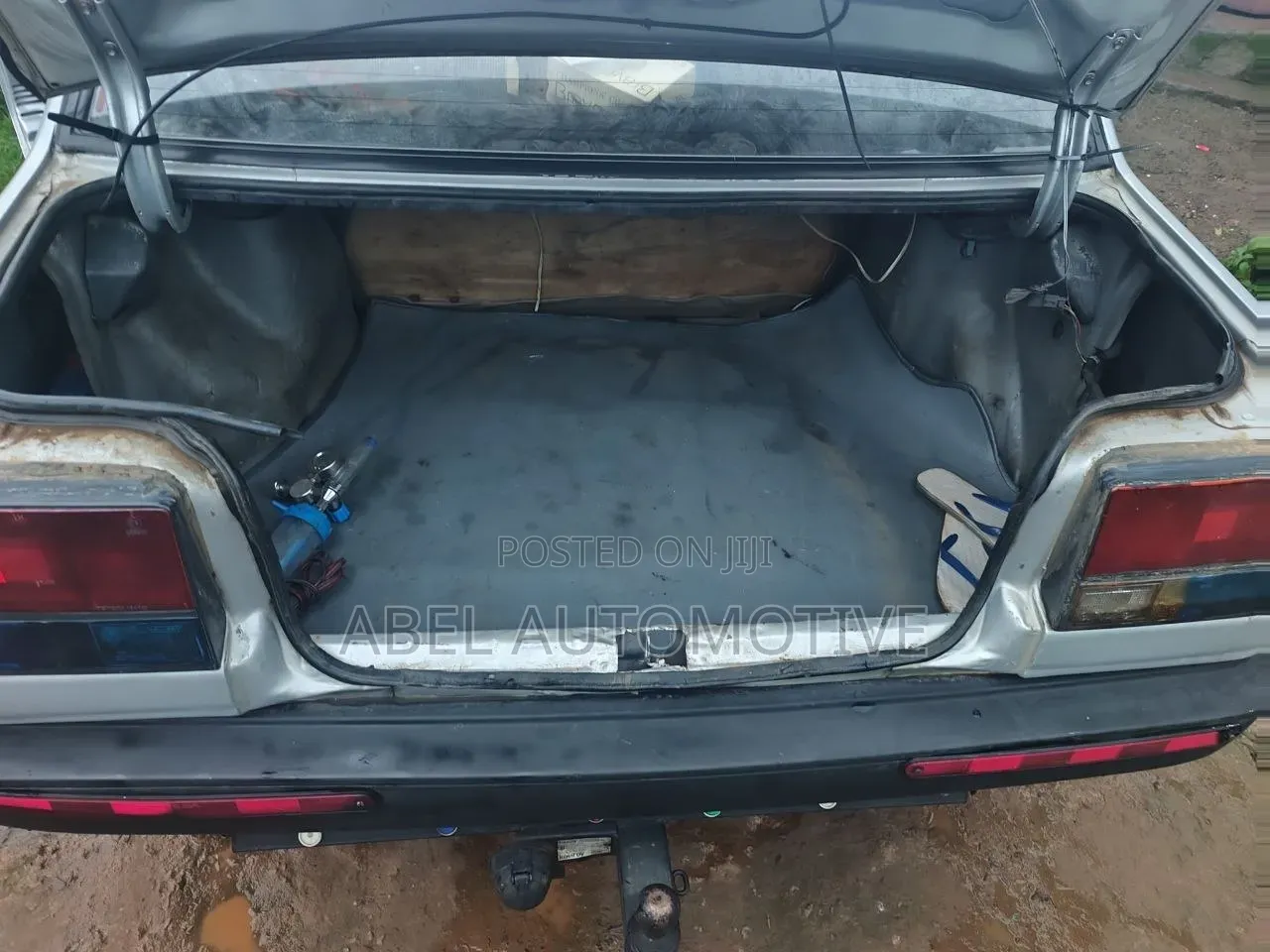 Toyota Corolla 1986 White