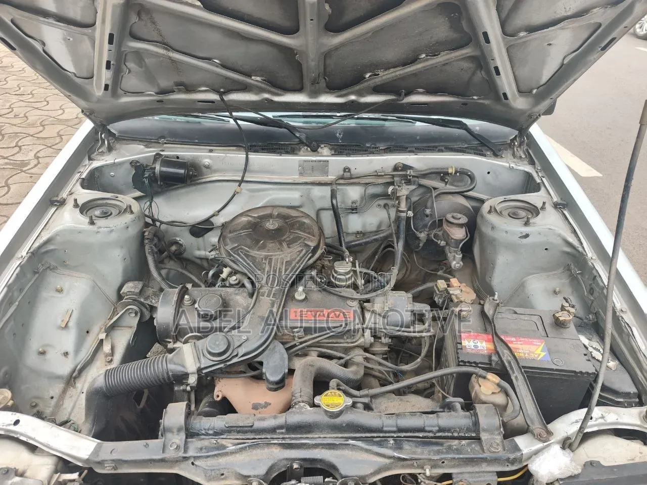 Toyota Corolla 1986 White