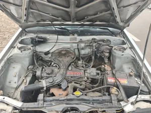 Toyota Corolla 1986 White