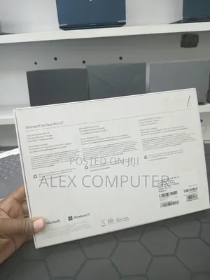 New Microsoft Surface Pro 16GB Qualcomm Snapdragon X Plus SSD 512GB