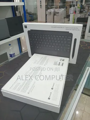 New Microsoft Surface Pro 16GB Qualcomm Snapdragon X Plus SSD 512GB