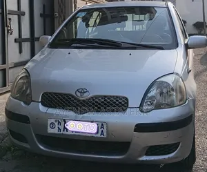 Toyota Yaris 2004 Silver