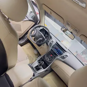 Hyundai Elantra 2014 Brown