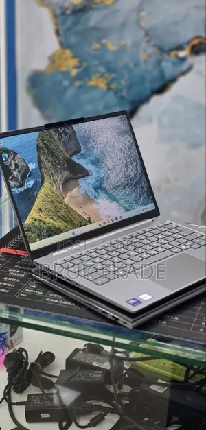New Laptop Lenovo Thinkbook 14 16GB Intel Core Ultra 7 SSD 512GB