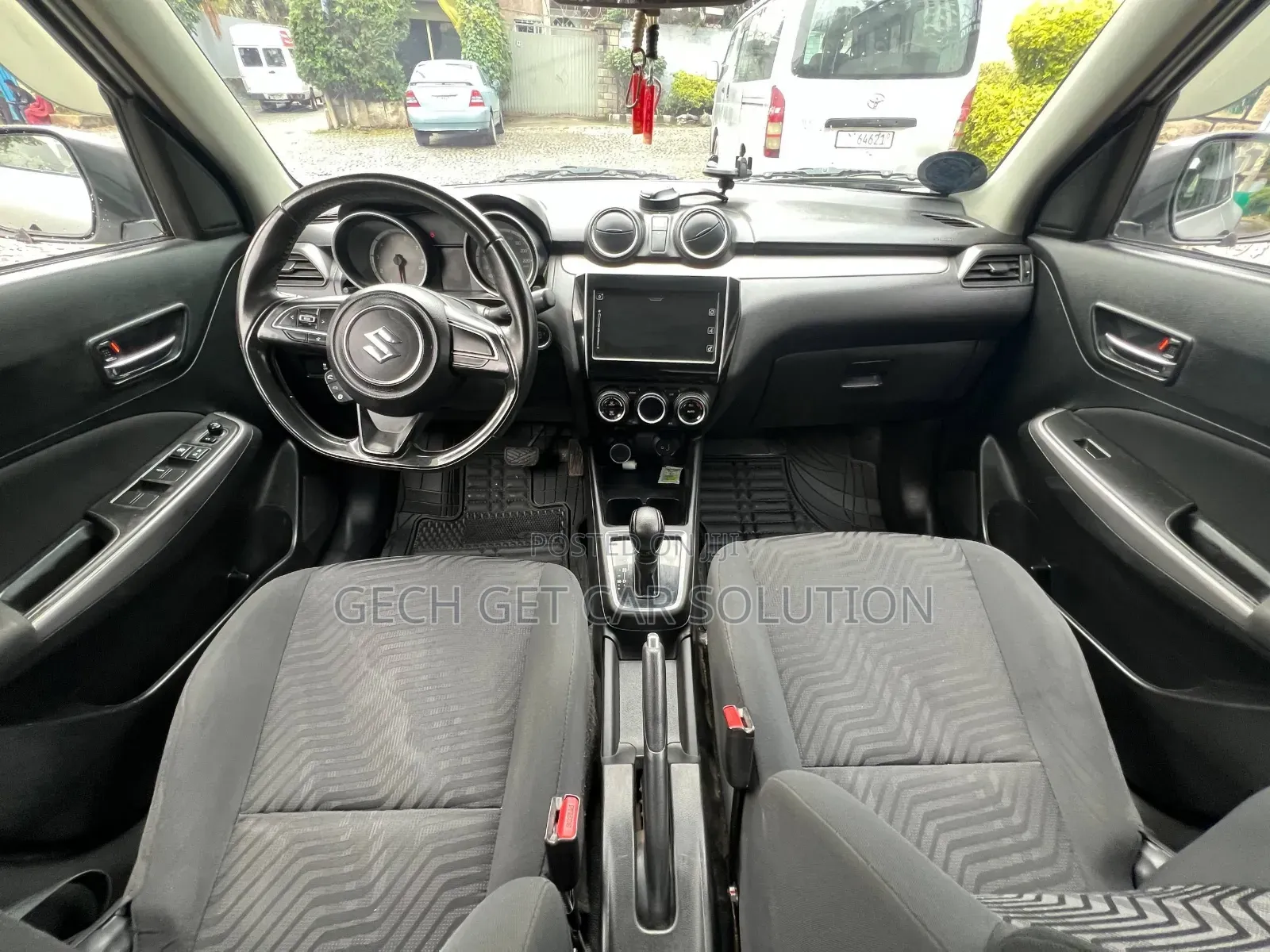 Suzuki Swift 2022 Silver
