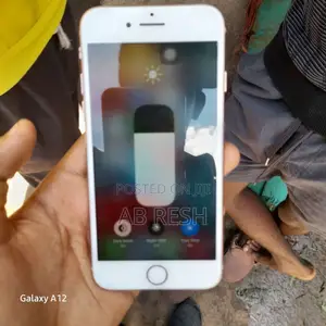Apple iPhone 8 128 GB White