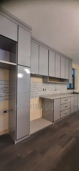 7bdrm House in Real, Bole for rent