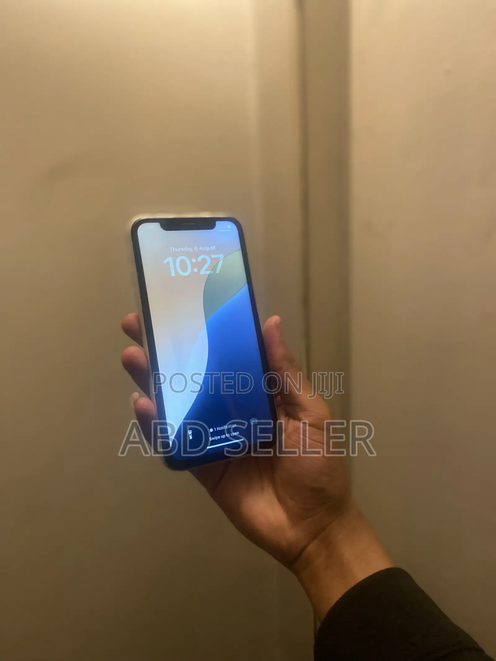 Apple iPhone XR 64 GB White