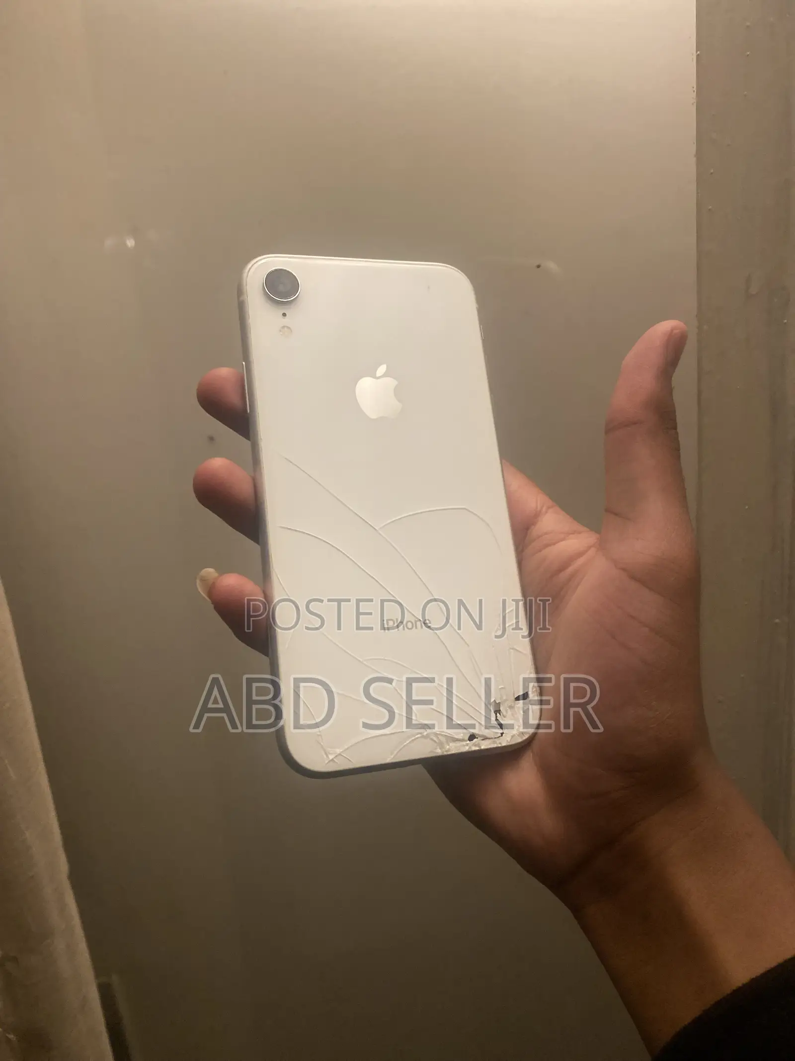 Apple iPhone XR 64 GB White