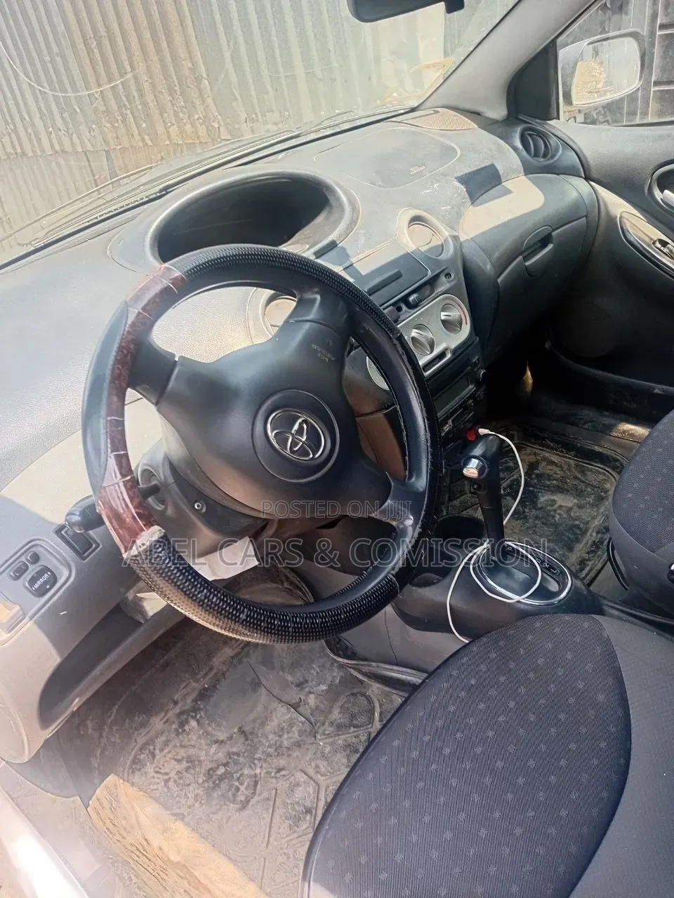 Toyota Vitz 2001 Blue