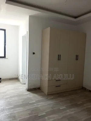 3bdrm Apartment in Gollagul, Bole for sale