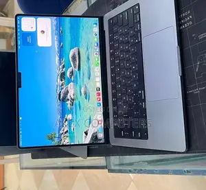 New Laptop Apple MacBook 16GB Apple M1 Pro SSD 512GB