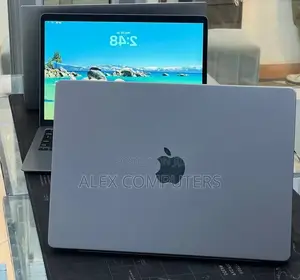 New Laptop Apple MacBook 16GB Apple M1 Pro SSD 512GB