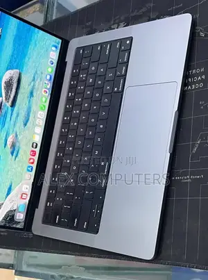 New Laptop Apple MacBook 16GB Apple M1 Pro SSD 512GB
