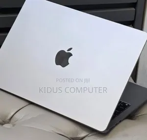 New Laptop Apple MacBook Air 2022 M2 8GB Apple M2 SSD 256GB