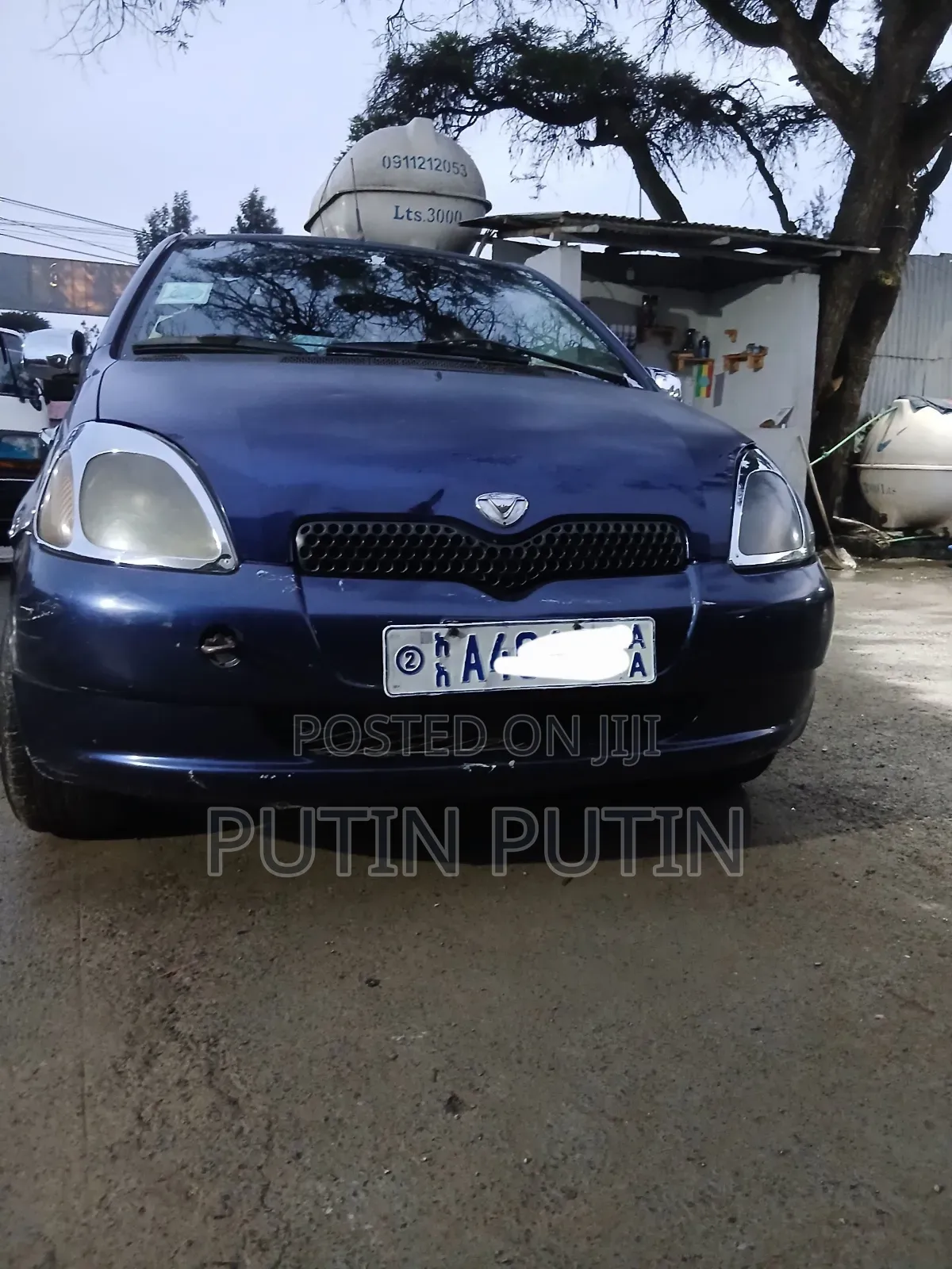Toyota Vitz 2001 Silver