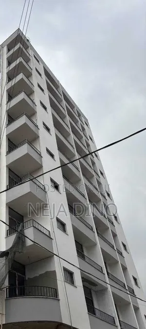 3bdrm Apartment in Tre, Arada for sale