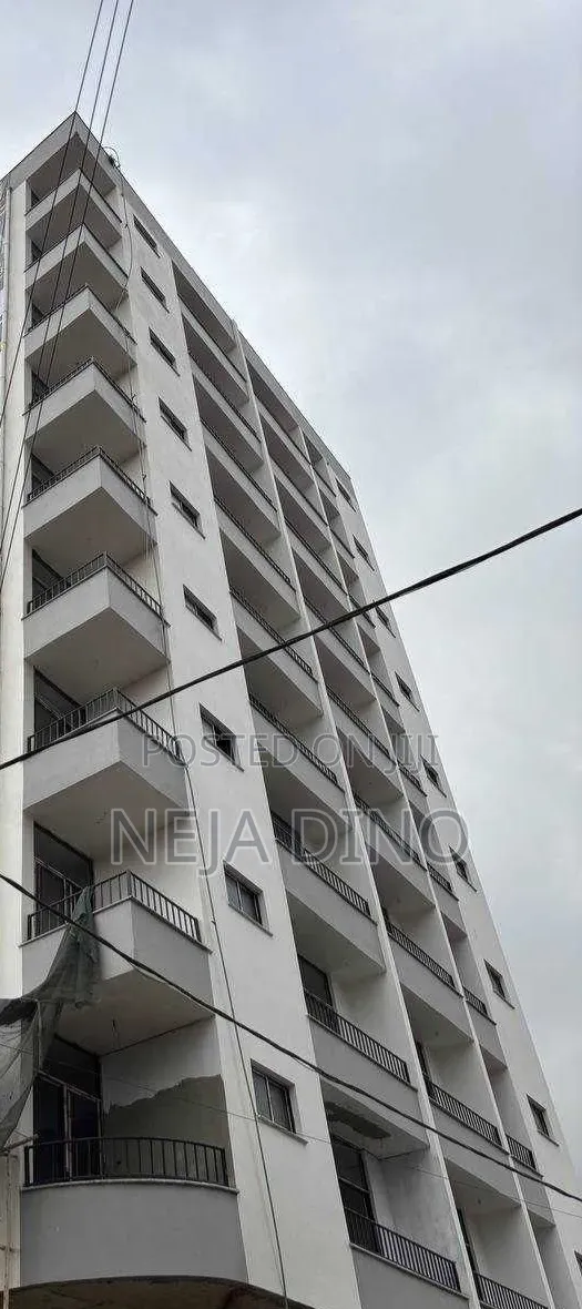 3bdrm Apartment in Tre, Arada for sale