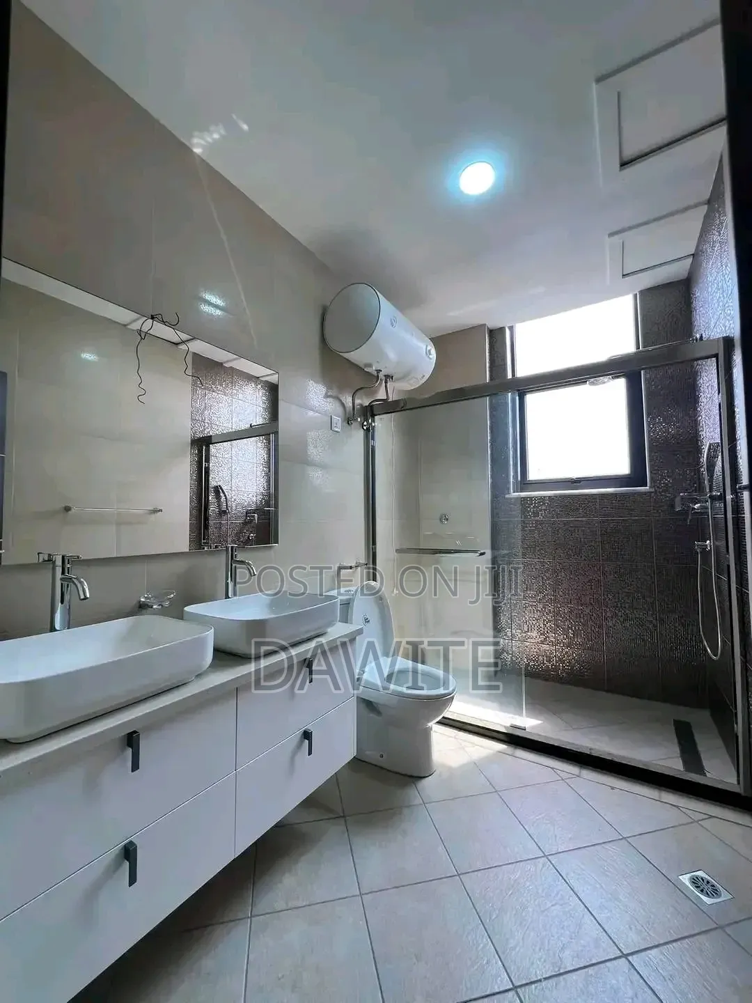 Furnished 3bdrm Apartment in የግለሰ አፓርታማ, Bole for sale