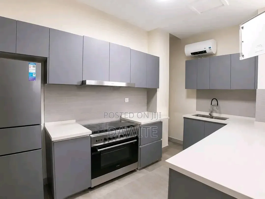Furnished 3bdrm Apartment in የግለሰ አፓርታማ, Bole for sale